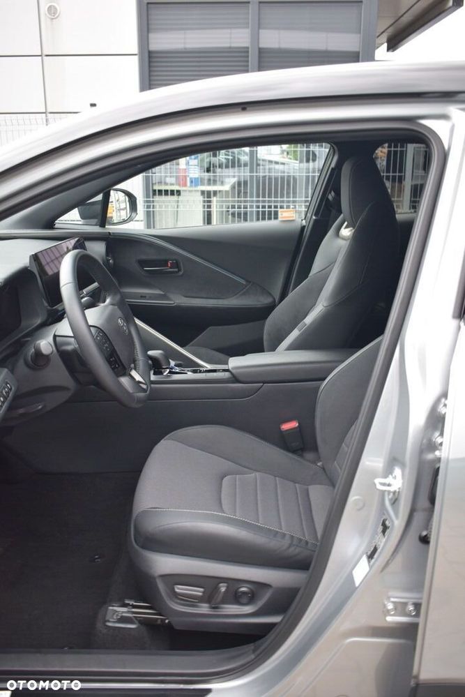 Toyota C-HR - 13