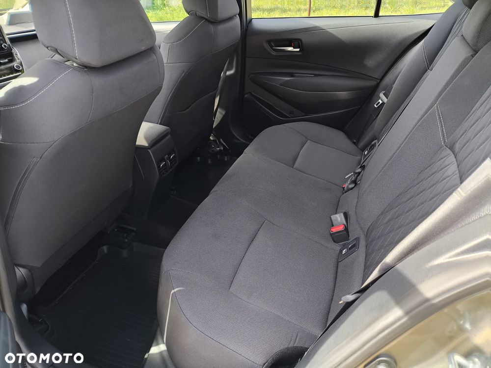 Toyota Corolla 1.6 Executive - 13