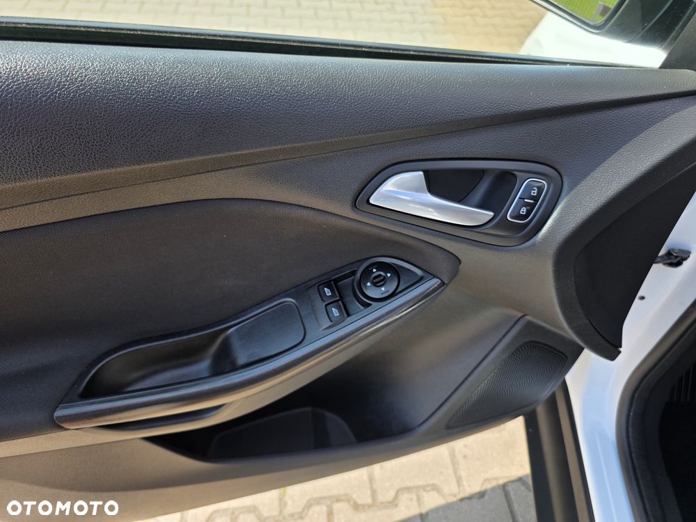 Ford Focus - 17