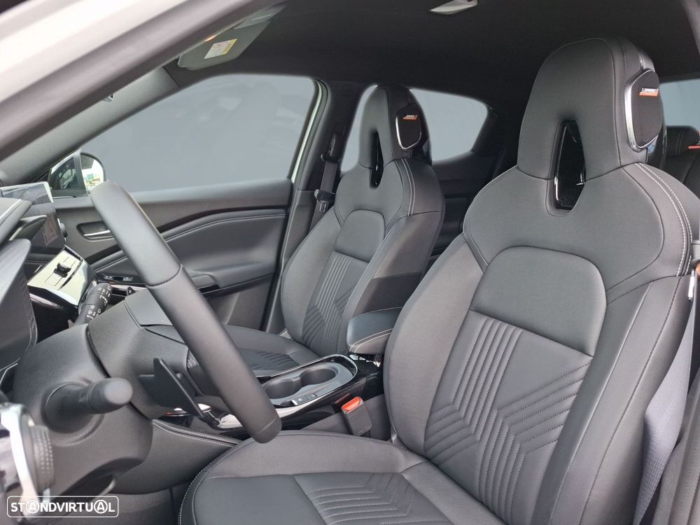 Nissan Juke 1.0 DIG-T Tekna Two Tone DCT - 10