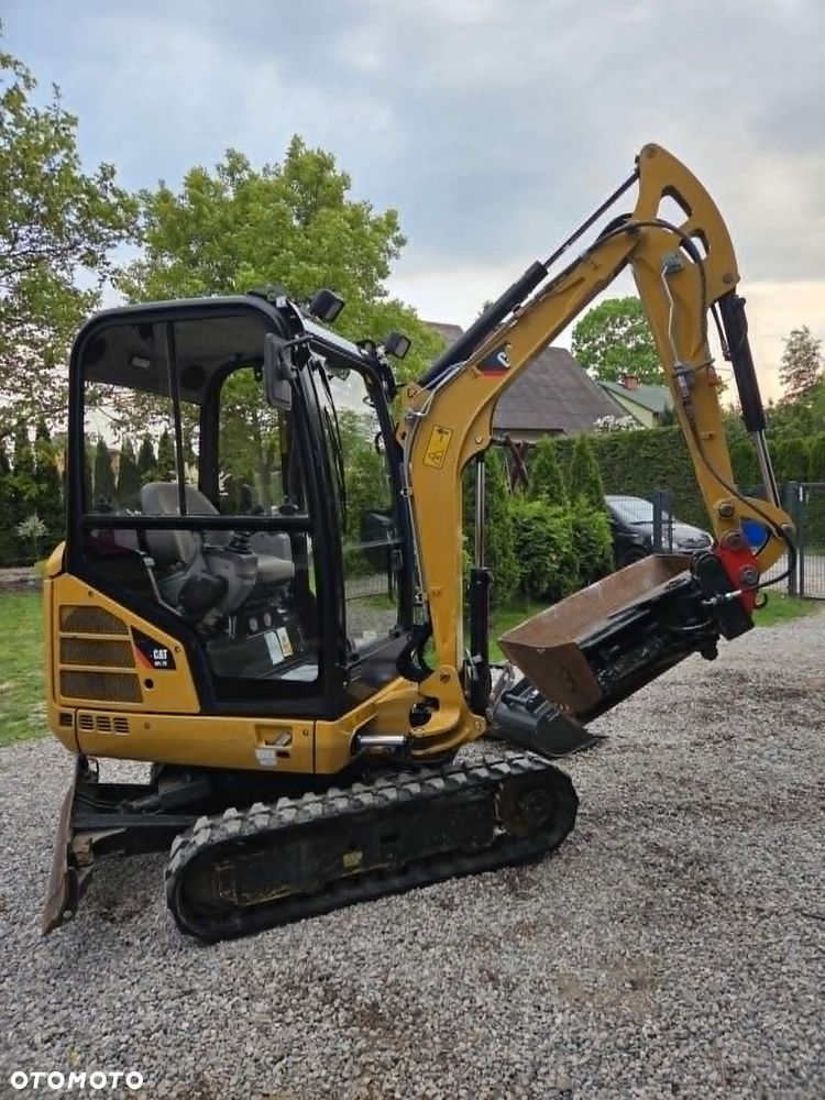 Caterpillar CAT 301. 7D - 8