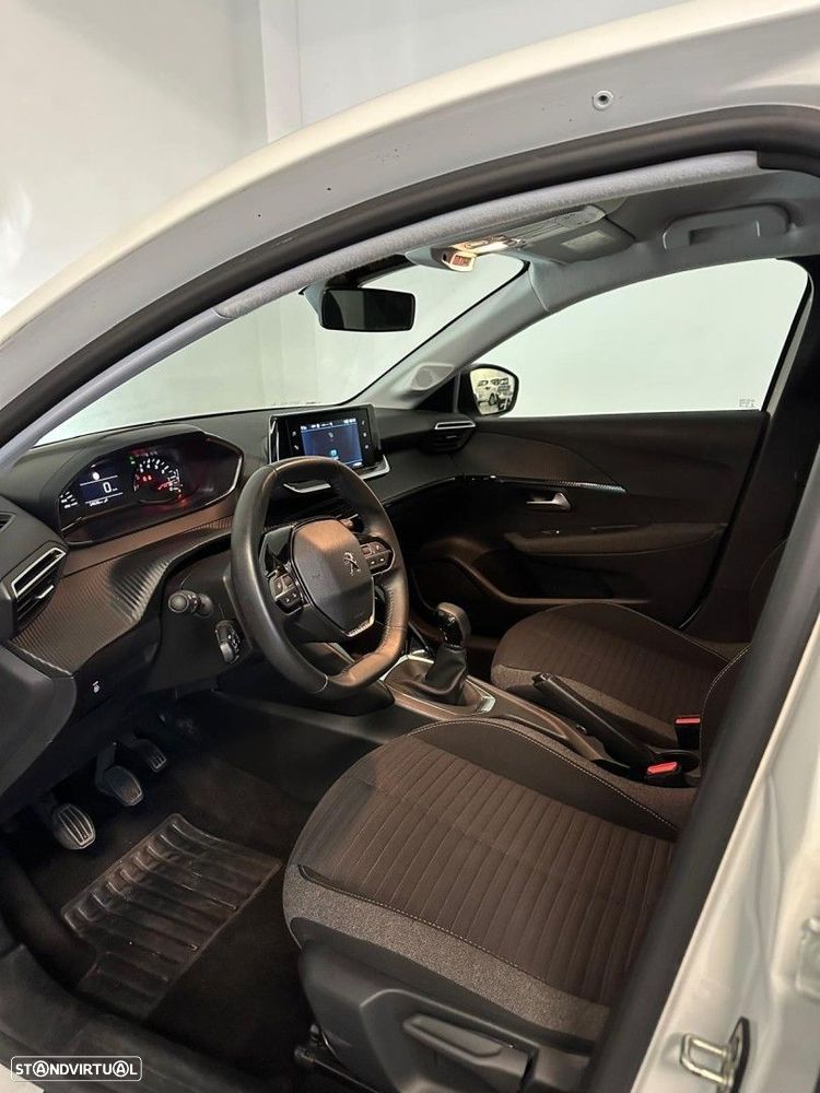 Peugeot 208 1.2 PureTech SE Style - 10