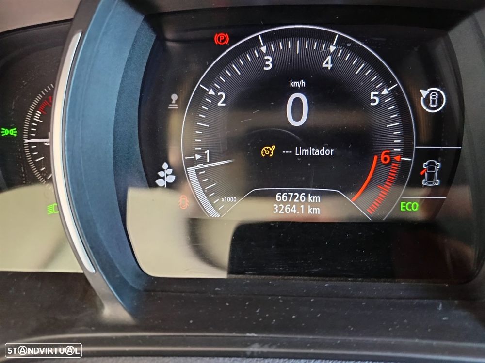 Renault Mégane Grand Coupe 1.3 TCe Limited J17 - 17