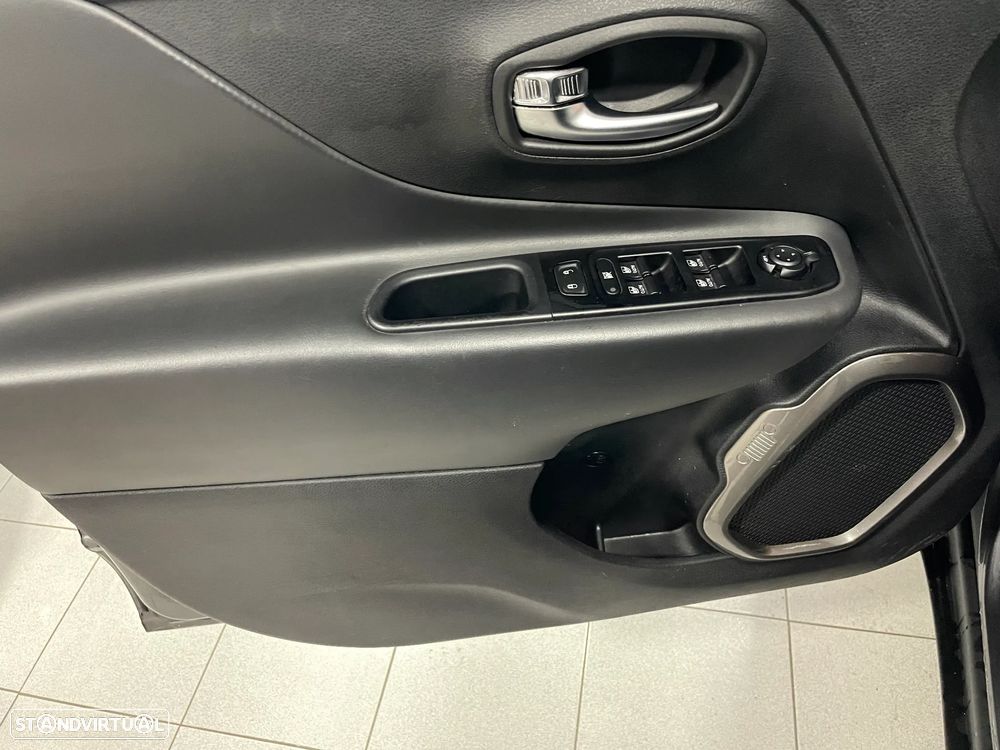 Jeep Renegade 1.6 MJD Limited DCT - 7