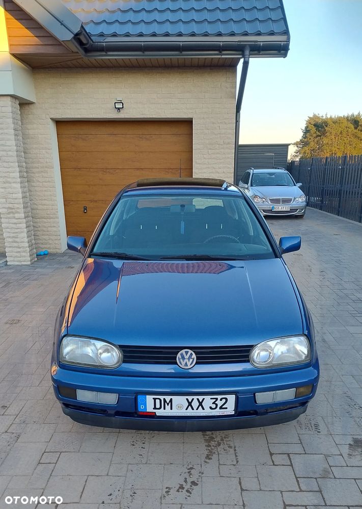 Volkswagen Golf 1.6 - 2