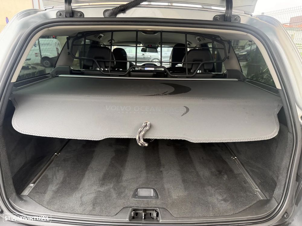 Volvo XC 70 2.0 D3 Drive V.Ocean Race Start/Stop - 50