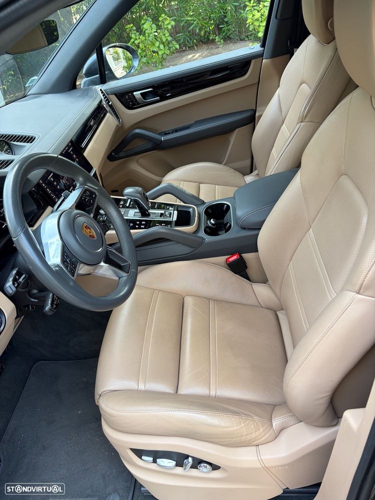 Porsche Cayenne E-Hybrid - 8