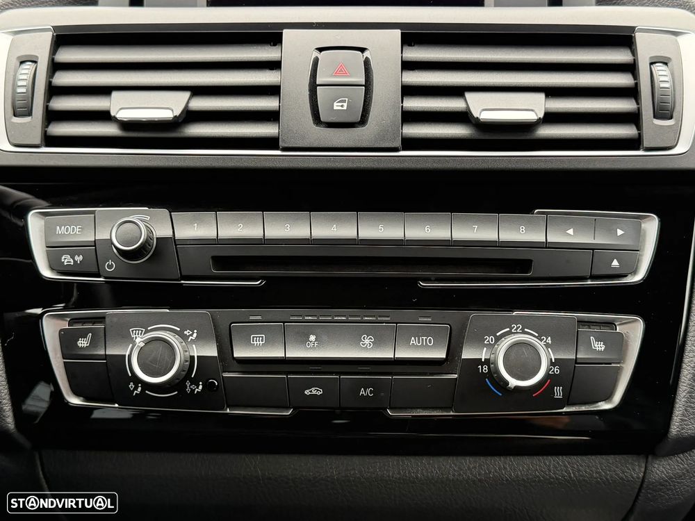 BMW 118 i Sport Line - 11