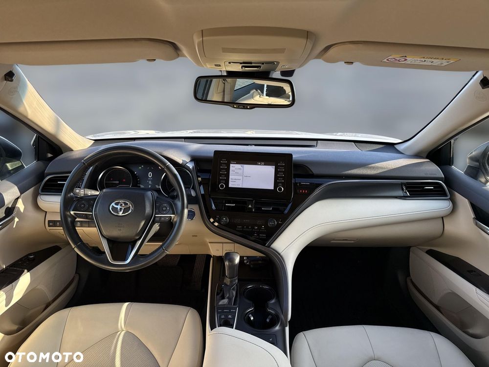 Toyota Camry 2.5 Hybrid Comfort CVT - 11