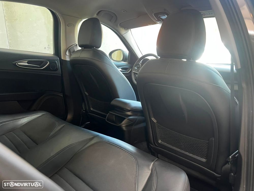 Alfa Romeo Giulia 2.2 D Super - 17