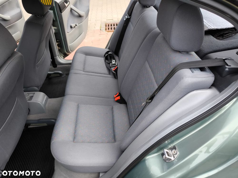 Skoda Octavia 1.4 Classic - 9