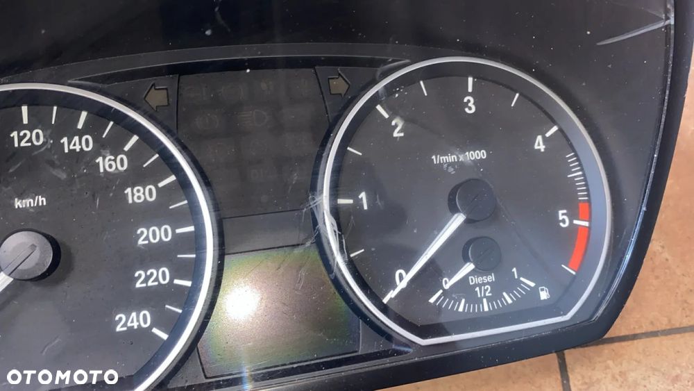 BMW E87 LICZNIK DIESEL 9166821 - 2