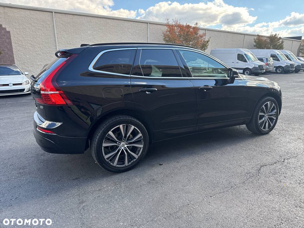 Volvo XC 60 B5 B AWD Geartronic Momentum Pro - 4