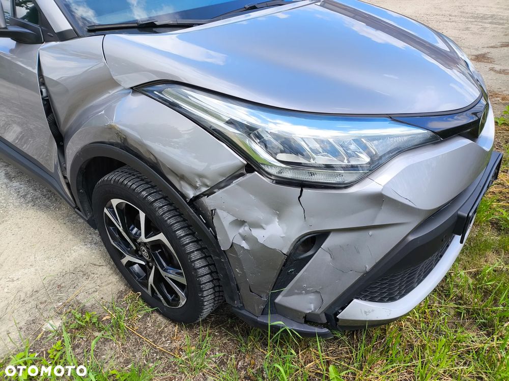 Toyota C-HR - 12