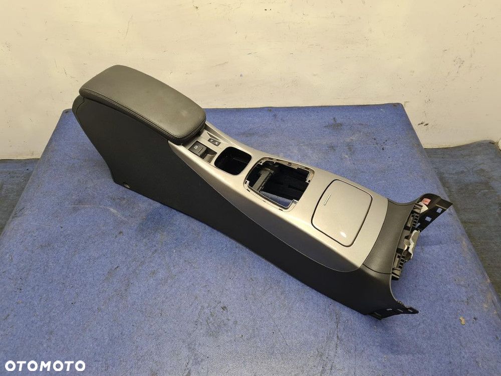 RENAULT LAGUNA III TUNEL ŚRODKOWY - 7