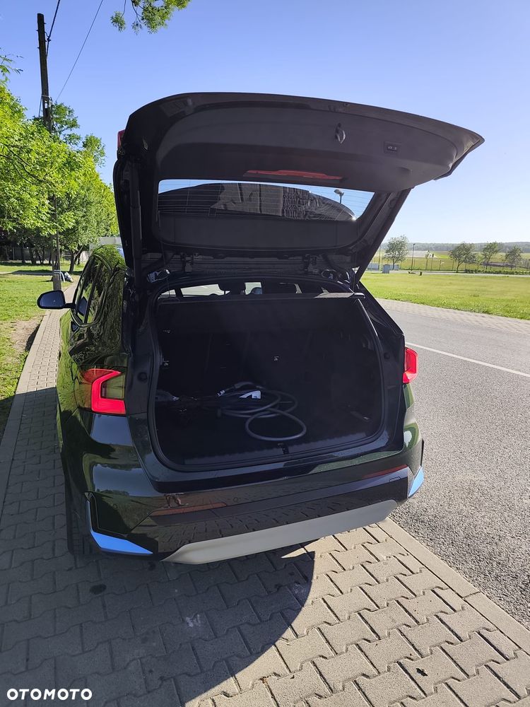 BMW iX1 xDrive30 66.5kWh xLine - 5