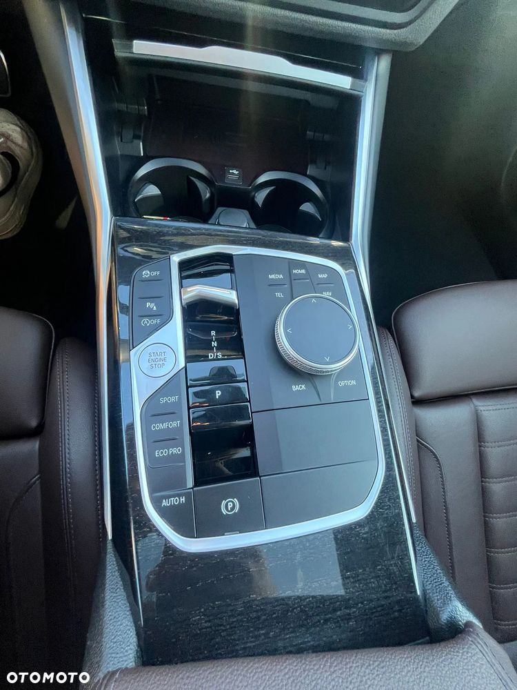 BMW Seria 3 330i M Sport - 7
