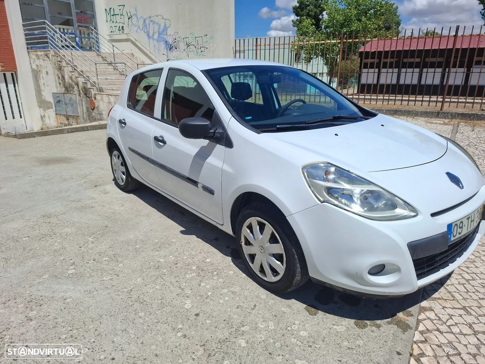 Renault Clio dCi 90 Dynamique - 3