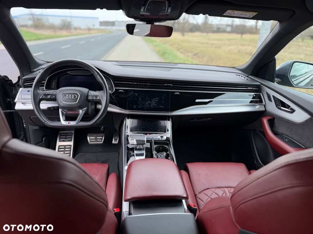 Audi SQ8 - 11