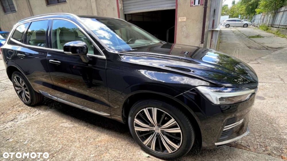 Volvo XC 60 B5 B AWD Ultimate Bright - 11