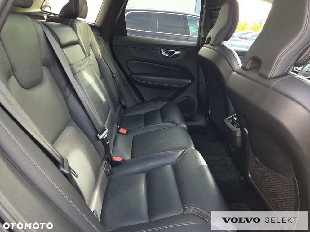 Volvo XC 60 B4 D AWD Geartronic Inscription - 13