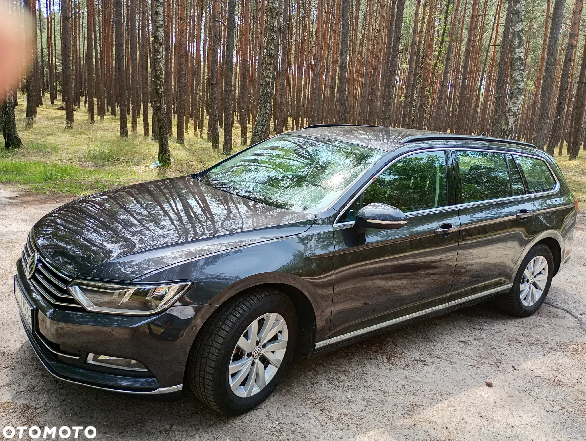 Volkswagen Passat - 2