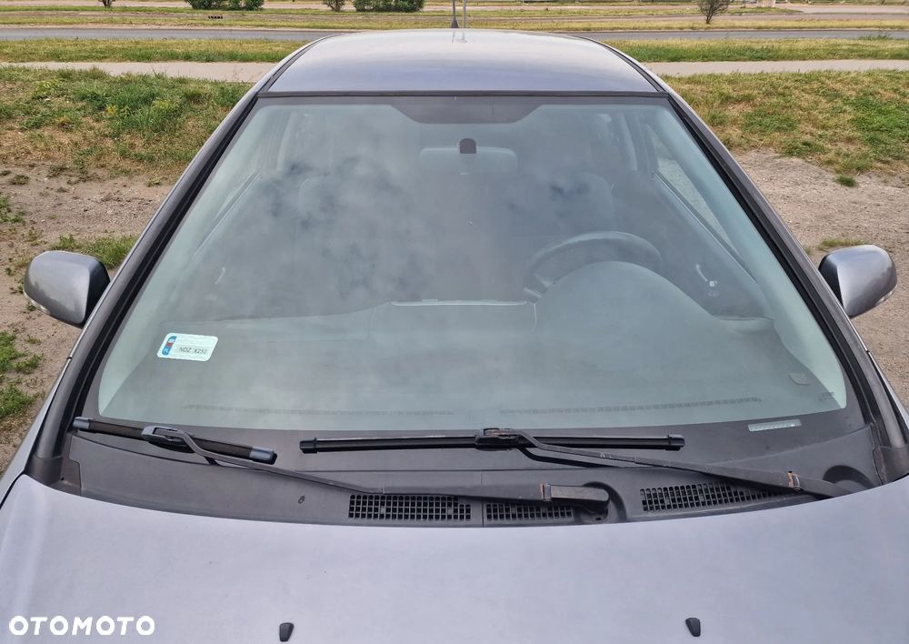 Honda Civic 1.4i S - 8