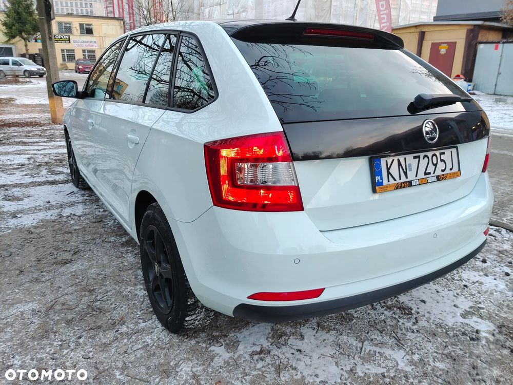 Skoda RAPID 1.2 TSI (Green tec) DSG Style - 10