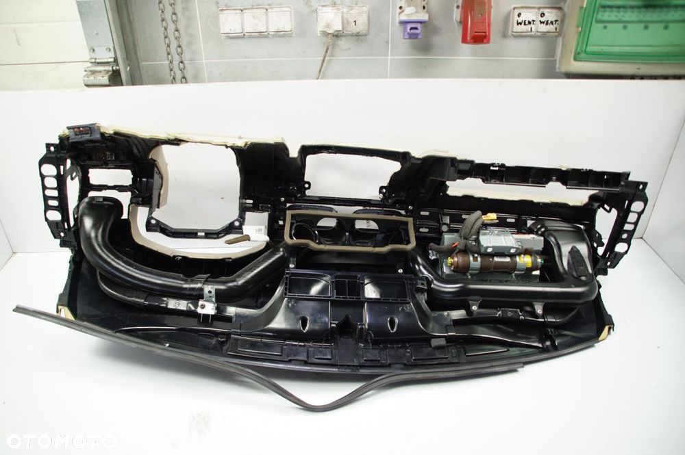 DESKA KOKPIT VOLVO S80 - 7