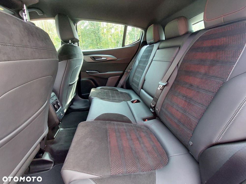 Alfa Romeo Tonale 1.5 T4 GSE mHEV Veloce DCT - 12
