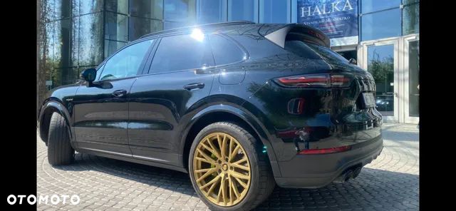 Porsche Cayenne E-Hybrid Platinum Edition - 6
