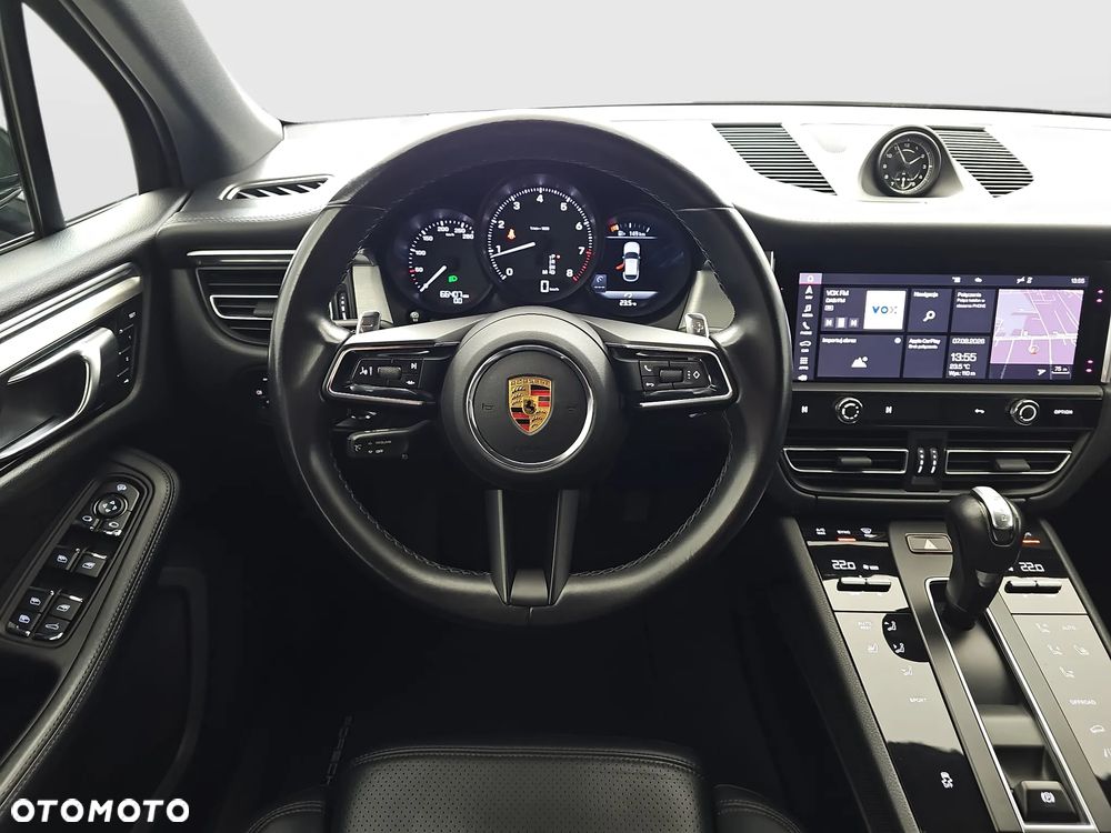 Porsche Macan Standard - 35