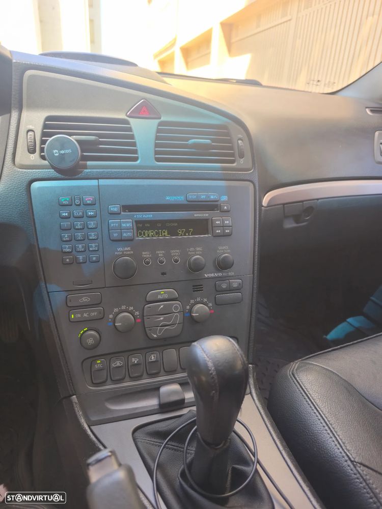Volvo V70 2.4 D5 - 13