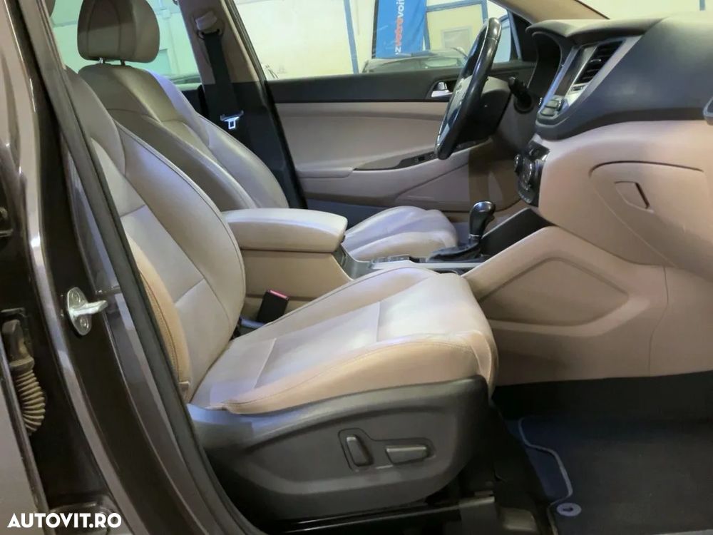 Hyundai Tucson blue 1.7 CRDi 2WD DCT Advantage - 8