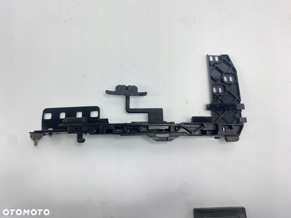 PROWADNICA SZYBERDACHU PRAWA MERCEDES W124 W201 190 1247820612