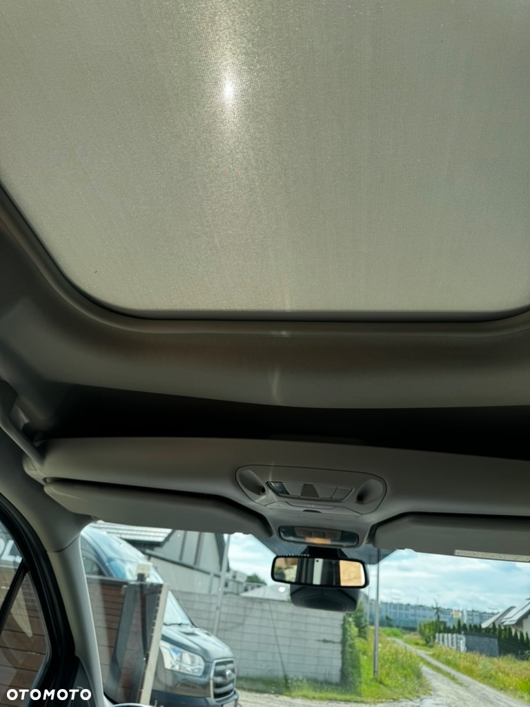 Ford Tourneo Connect 1.5 EcoBlue Titanium PowerShift - 26