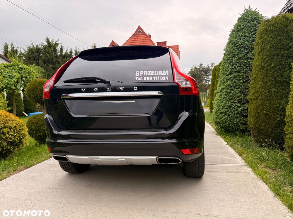 Volvo XC 60 D5 AWD Kinetic - 4