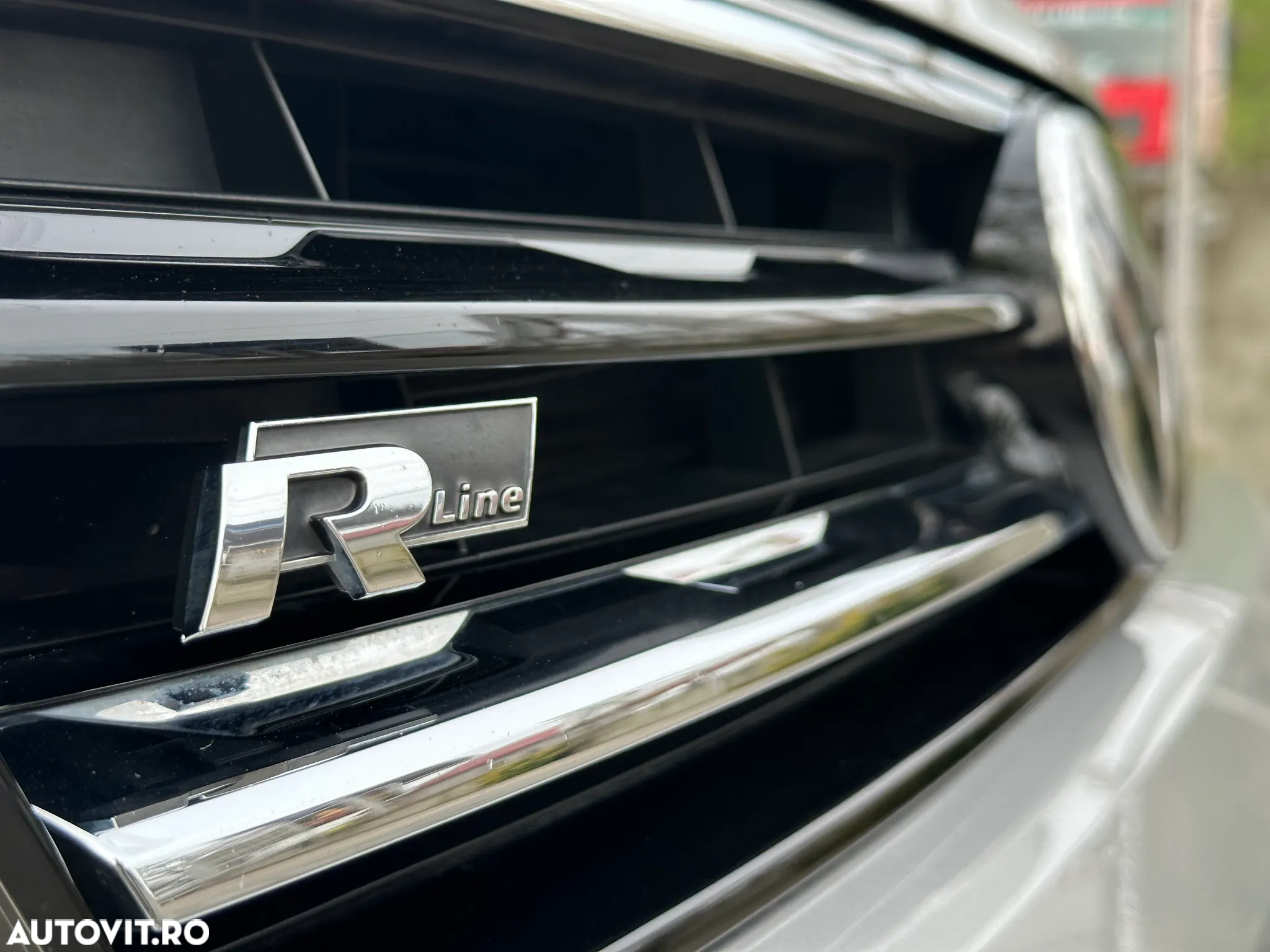 Volkswagen Tiguan 2.0 TDI SCR 4MOTION DSG R-Line - 12