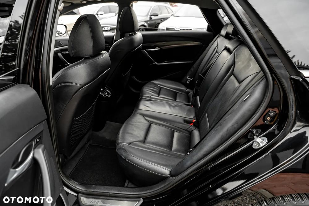 Hyundai i40 2.0 Premium - 23