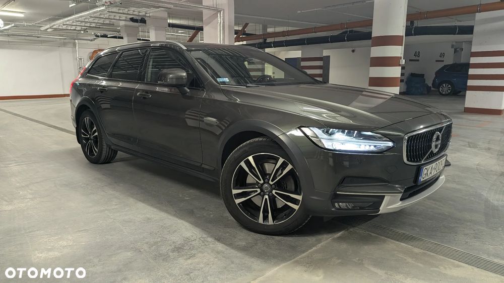 Volvo V90 Cross Country D5 AWD Pro - 3
