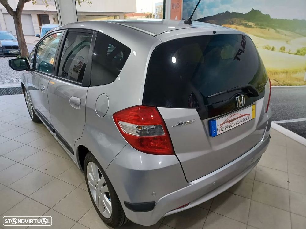 Honda Jazz 1.4 i-VTEC CVT Exclusive - 6