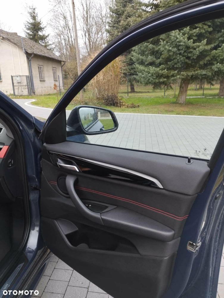 BMW X1 sDrive20d xLine - 12