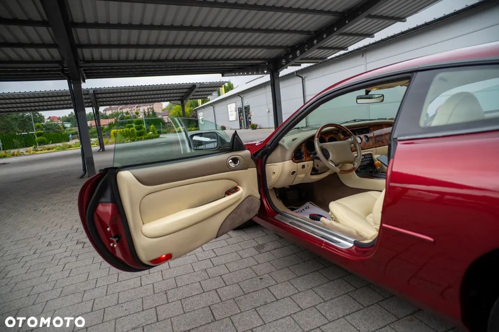 Jaguar XK8 4.0 - 40