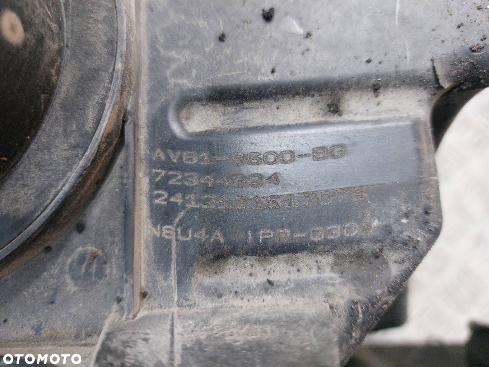 OBUDOWA FILTRA POWIETRZA FORD C-MAX MK2 LIFT 1.5 TDCI AV61-9600-BG - 4