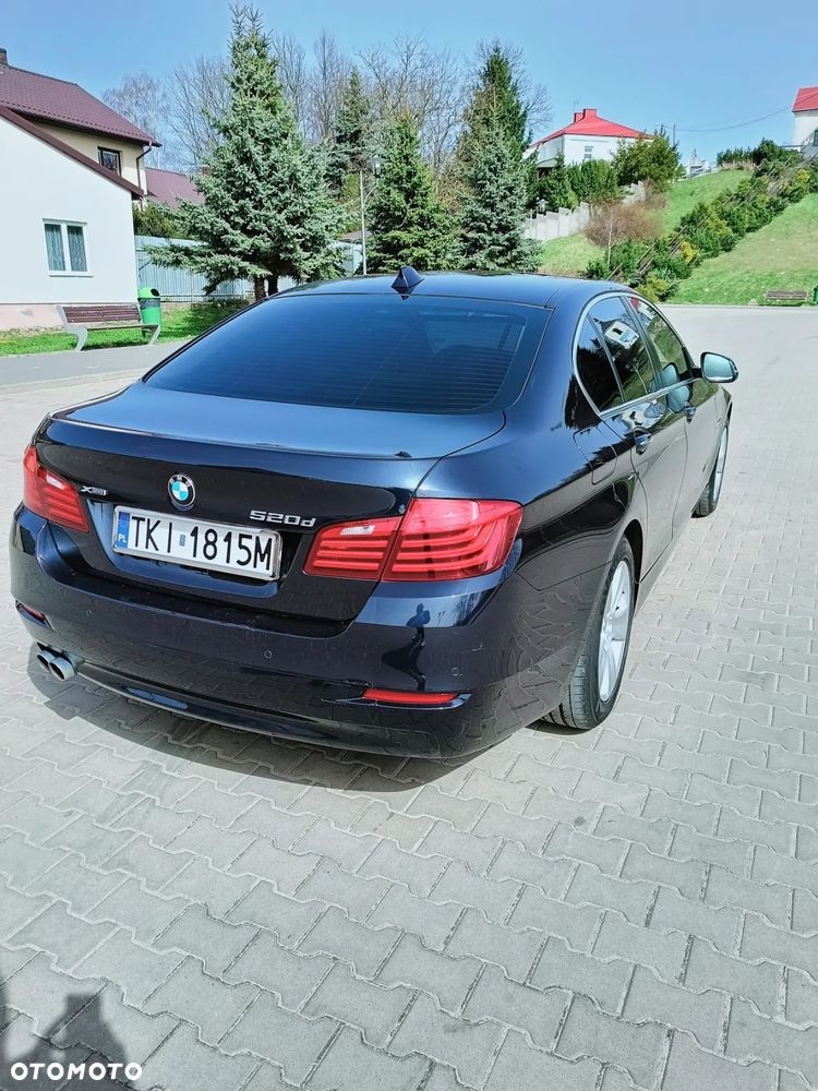 BMW Seria 5 520d xDrive - 6