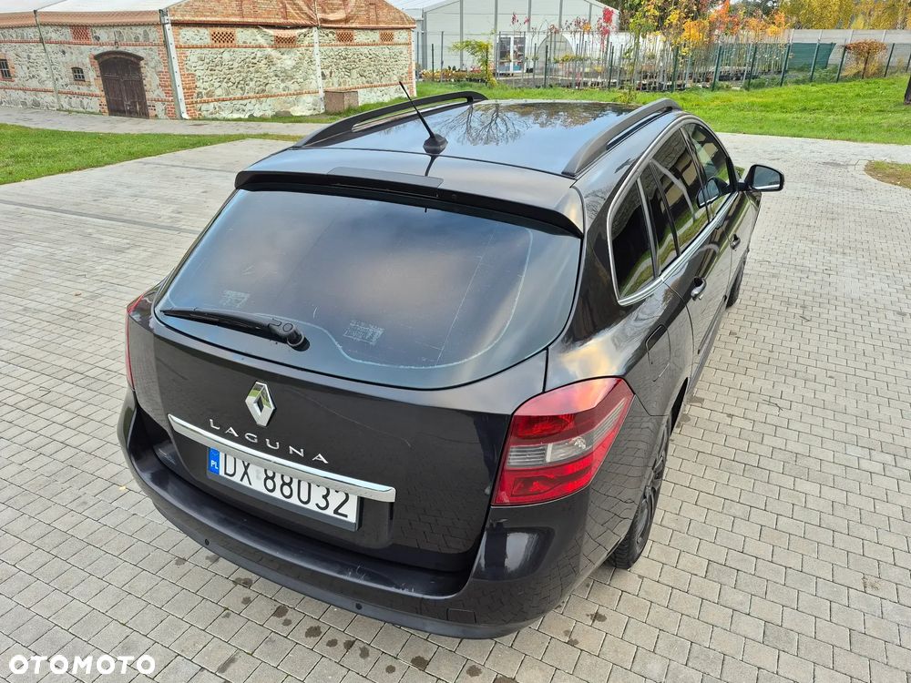 Renault Laguna dCi 110 FAP Bose Edition - 8