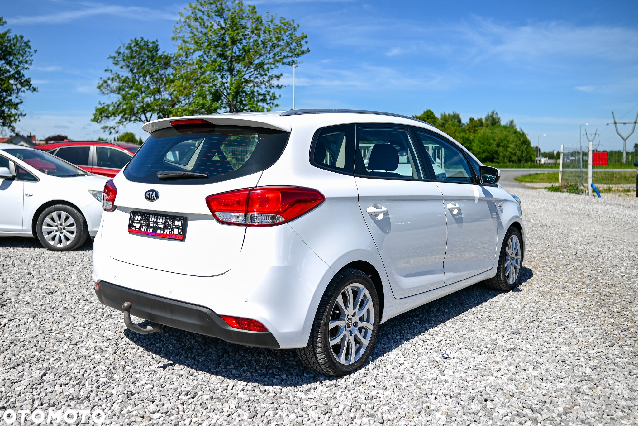 Kia Carens - 3