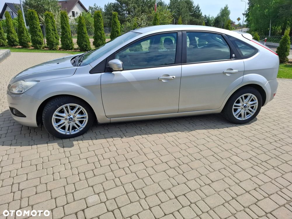 Ford Focus 2.0 TDCi Ghia DPF - 6