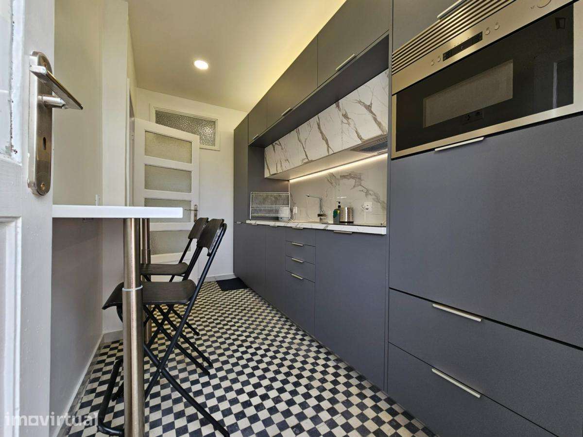 Apartamento com 2 quartos - localizado em Cedofeita Porto - Grande imagem: 3/9