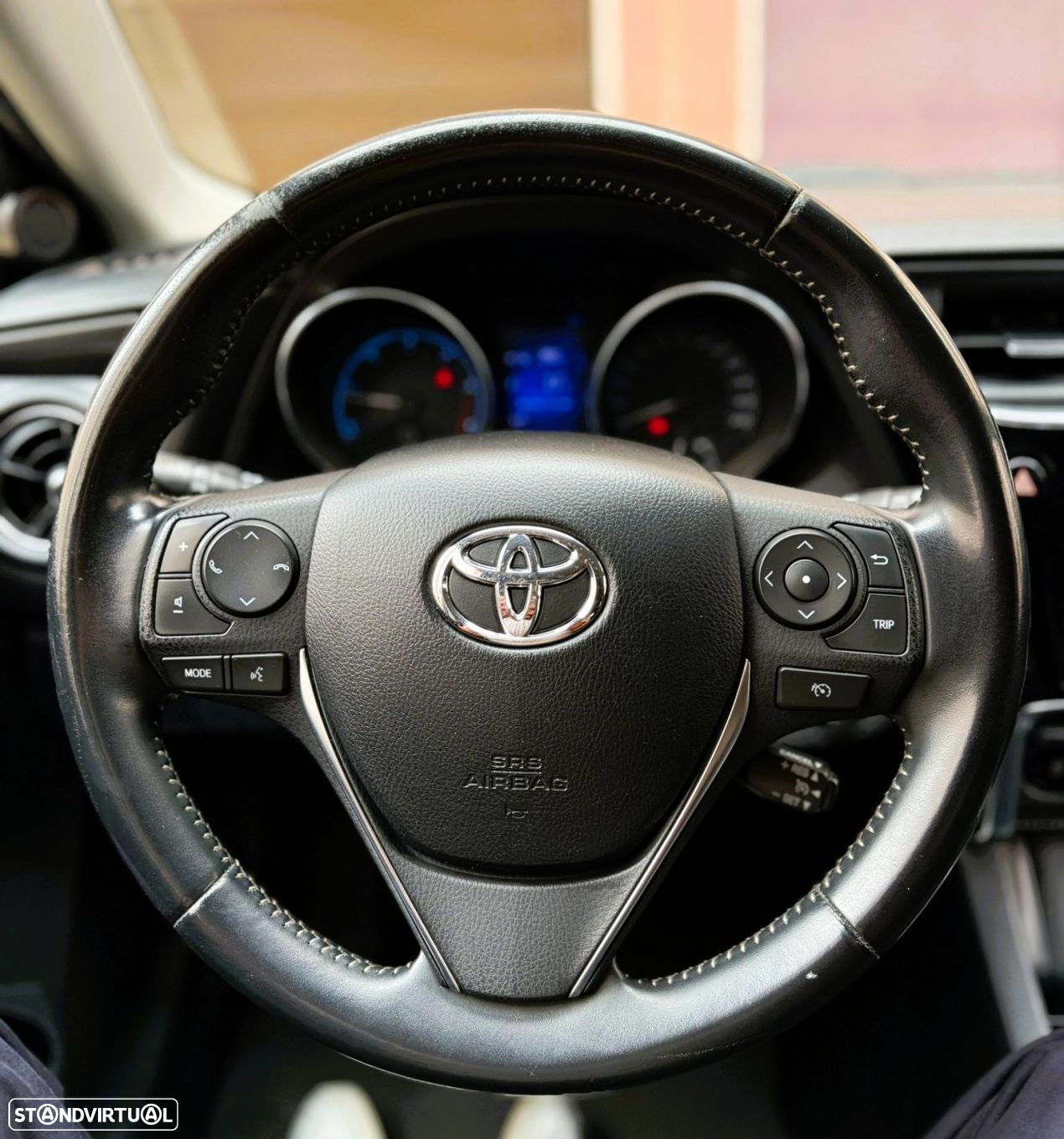 Toyota Auris 1.4 D-4D Comfort+Pack Sport - 11